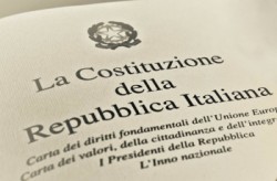 Adesso la Fedeli beatifica la Carta. Ma non voleva cambiarla?  Libero del 28/12/2017