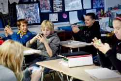 Telefonini in classe, la scuola si divide  la Repubblica del 20/01/2018